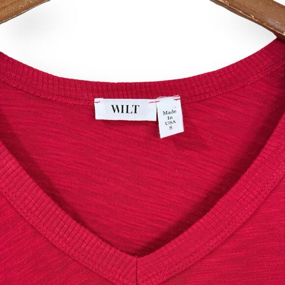Wilt Small Red Slub Cotton V-Neck 3/4 Sleeve High-Low Raw Hem Top Made in USA - Picture 2 of 9